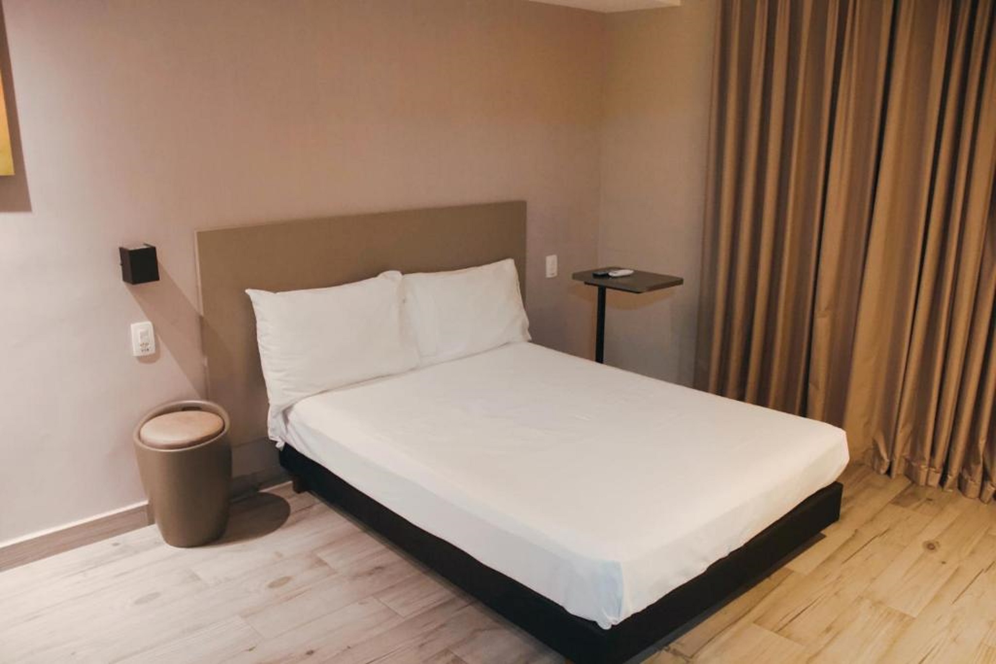 Ibis Styles Itauna 10/30