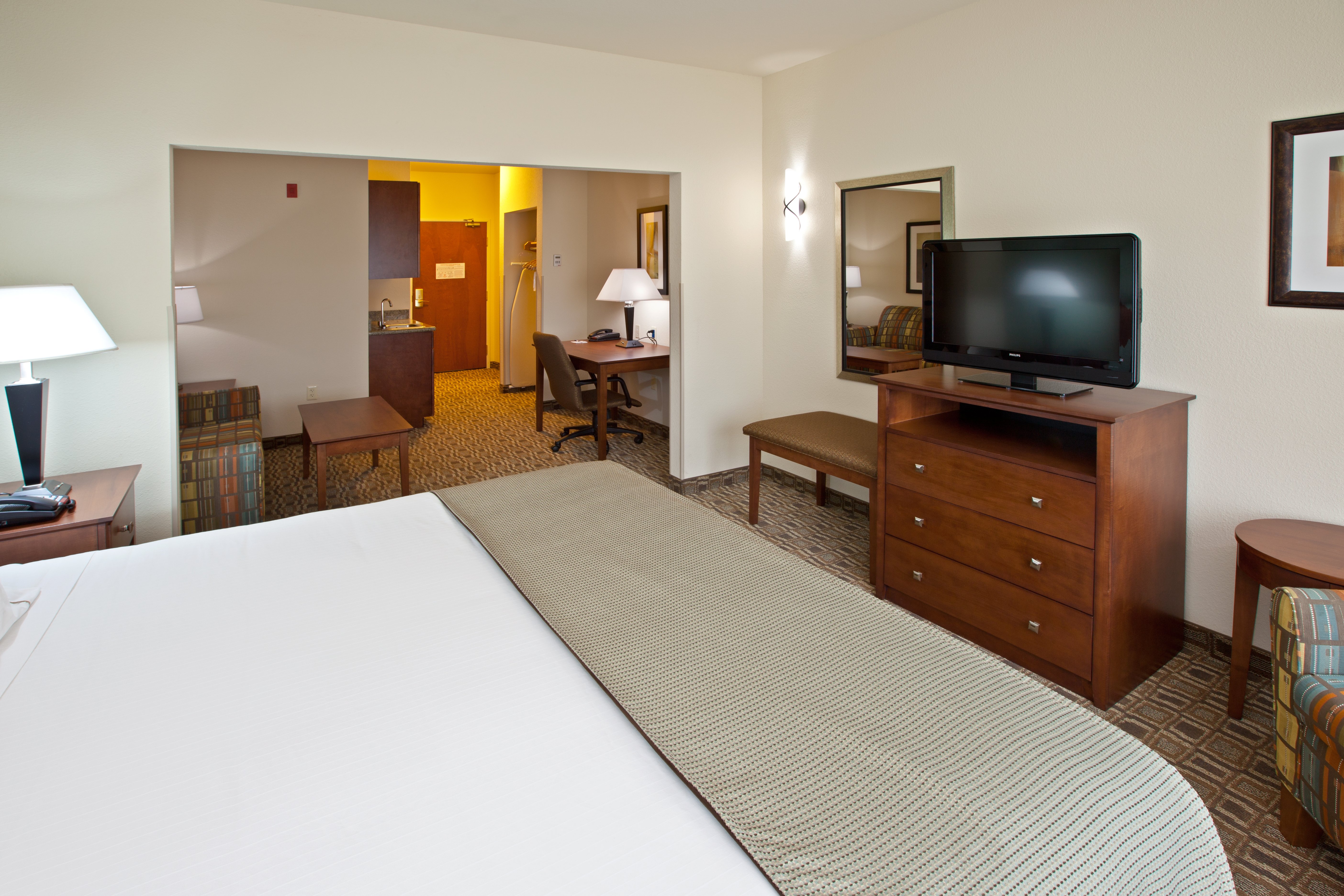 Holiday Inn Express Hotel & Suites Ripley 26/68