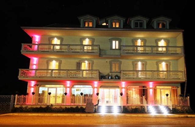 Palace Hotel Una Nuova Strada 1/33