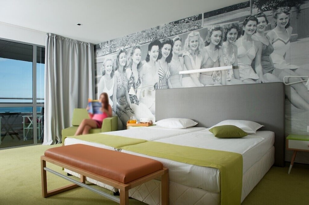 Hotel Excelsior 21/63