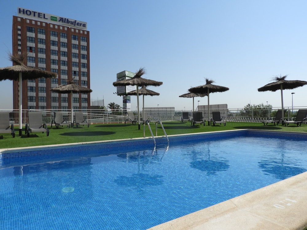 ALBUFERA APARTHOTEL 1/28