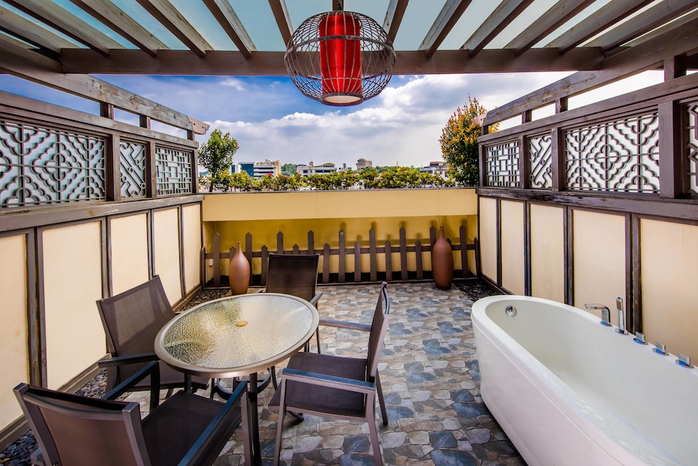 Xiang Yun Sha Garden Hotel 38/45