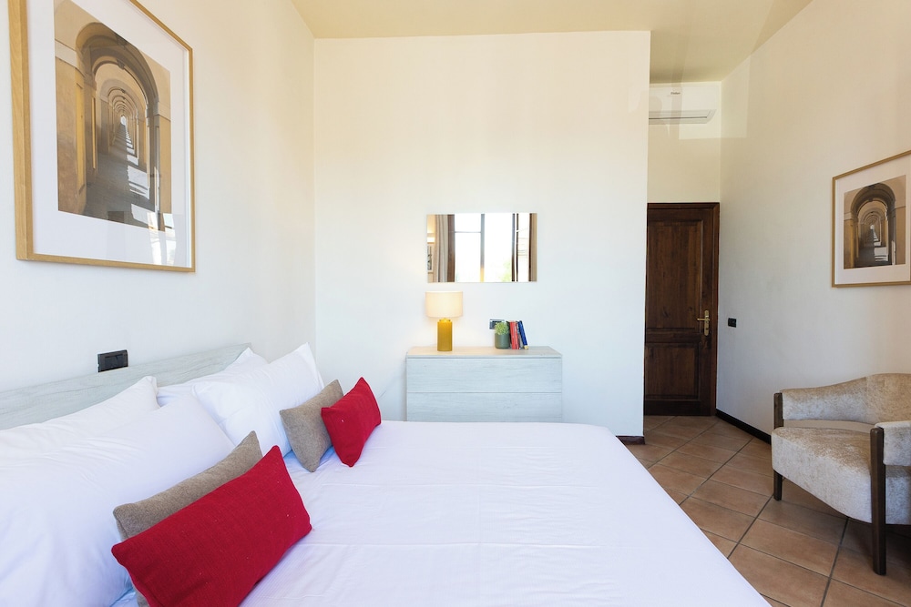 Rental In Rome Rosselli Palace Apartment 5 13/49