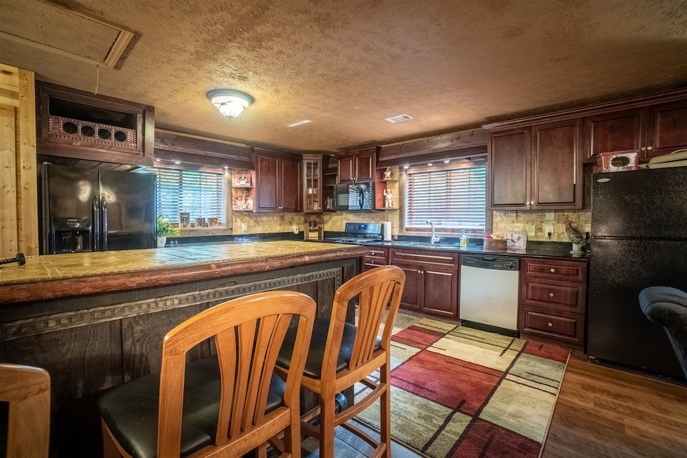 Nacoochee Valley Rentals 29/50