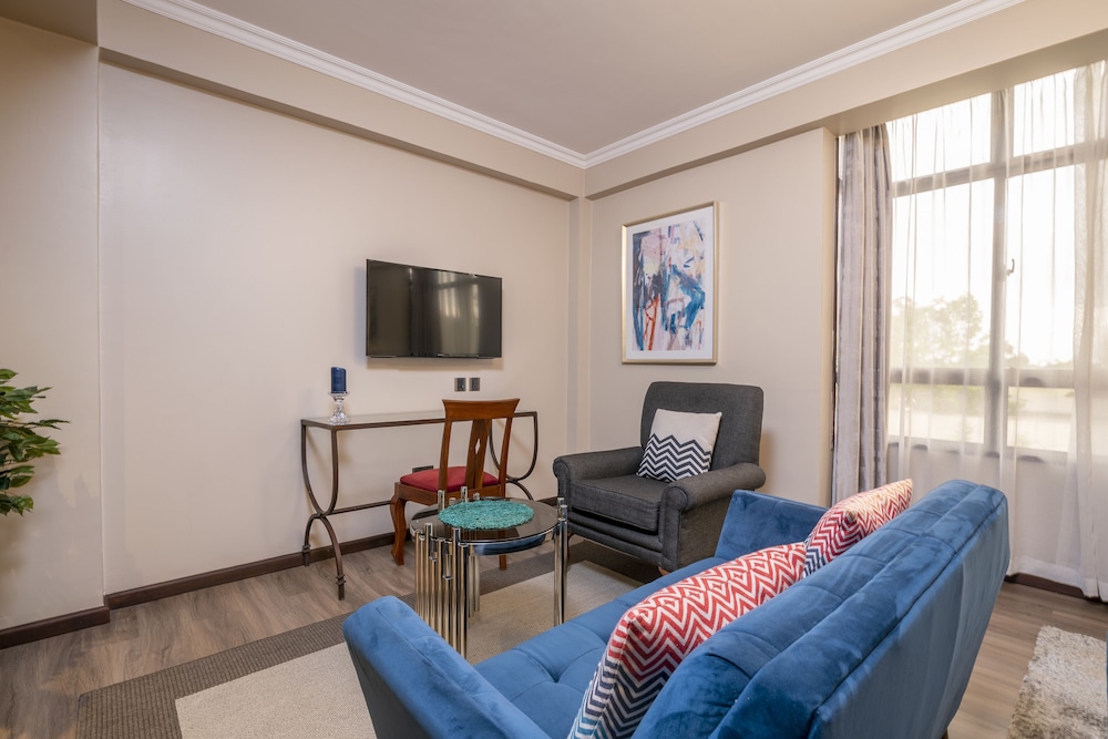 Fair Acres Boutique Hotel 52/71