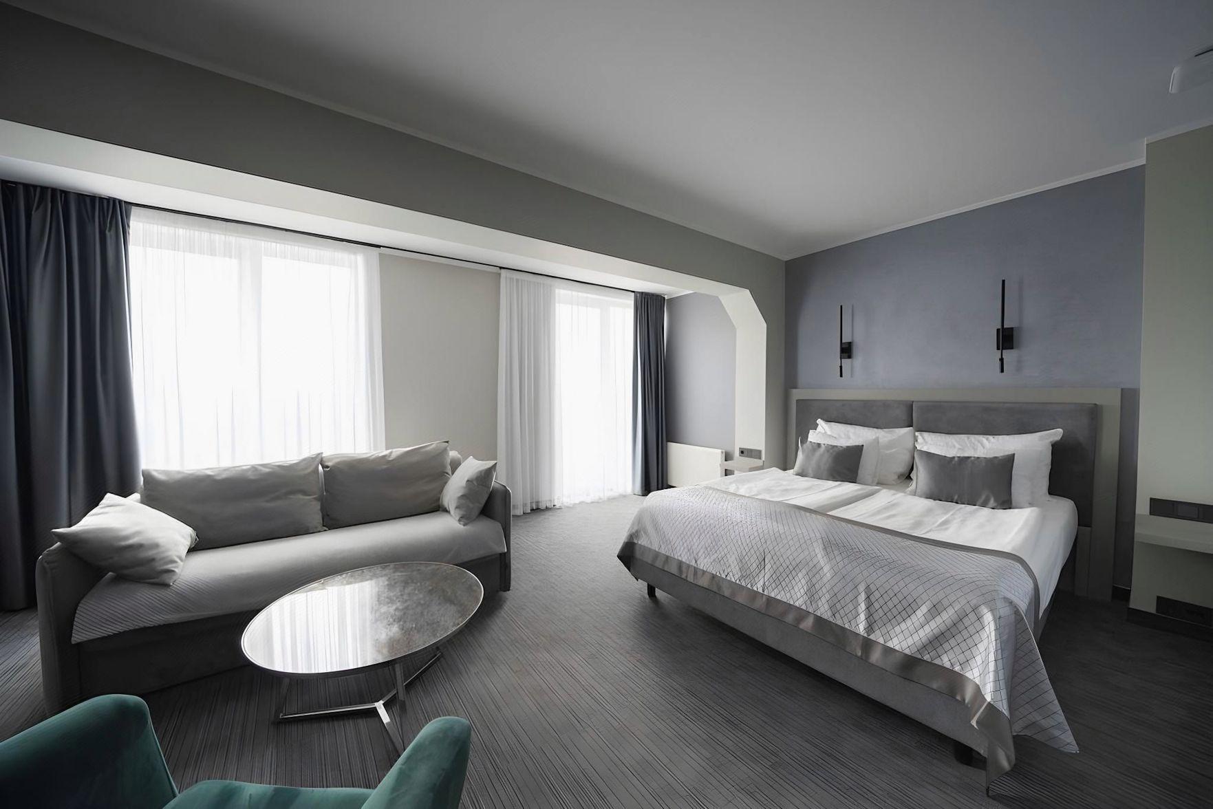 Superior, Queen Bed