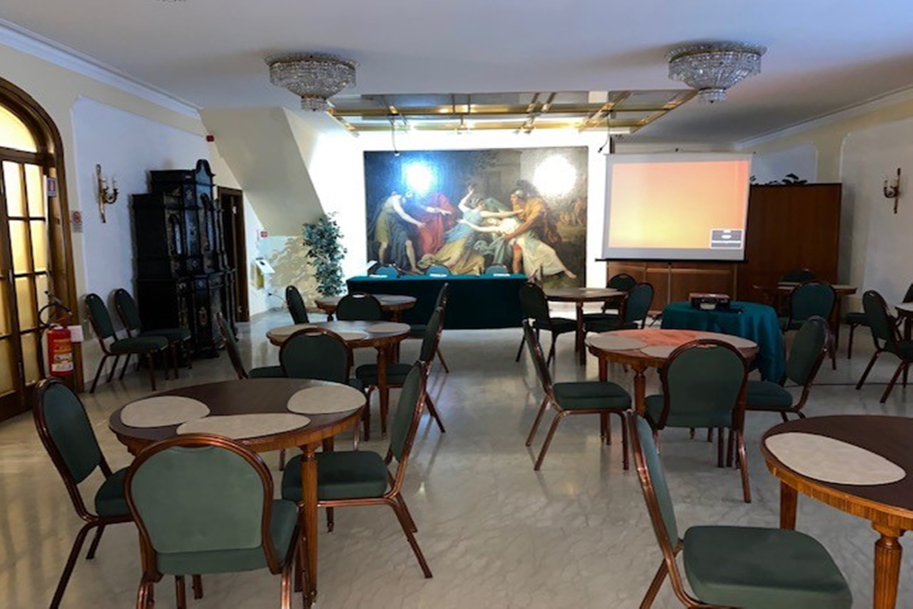 Napoleon Hotel 54/64