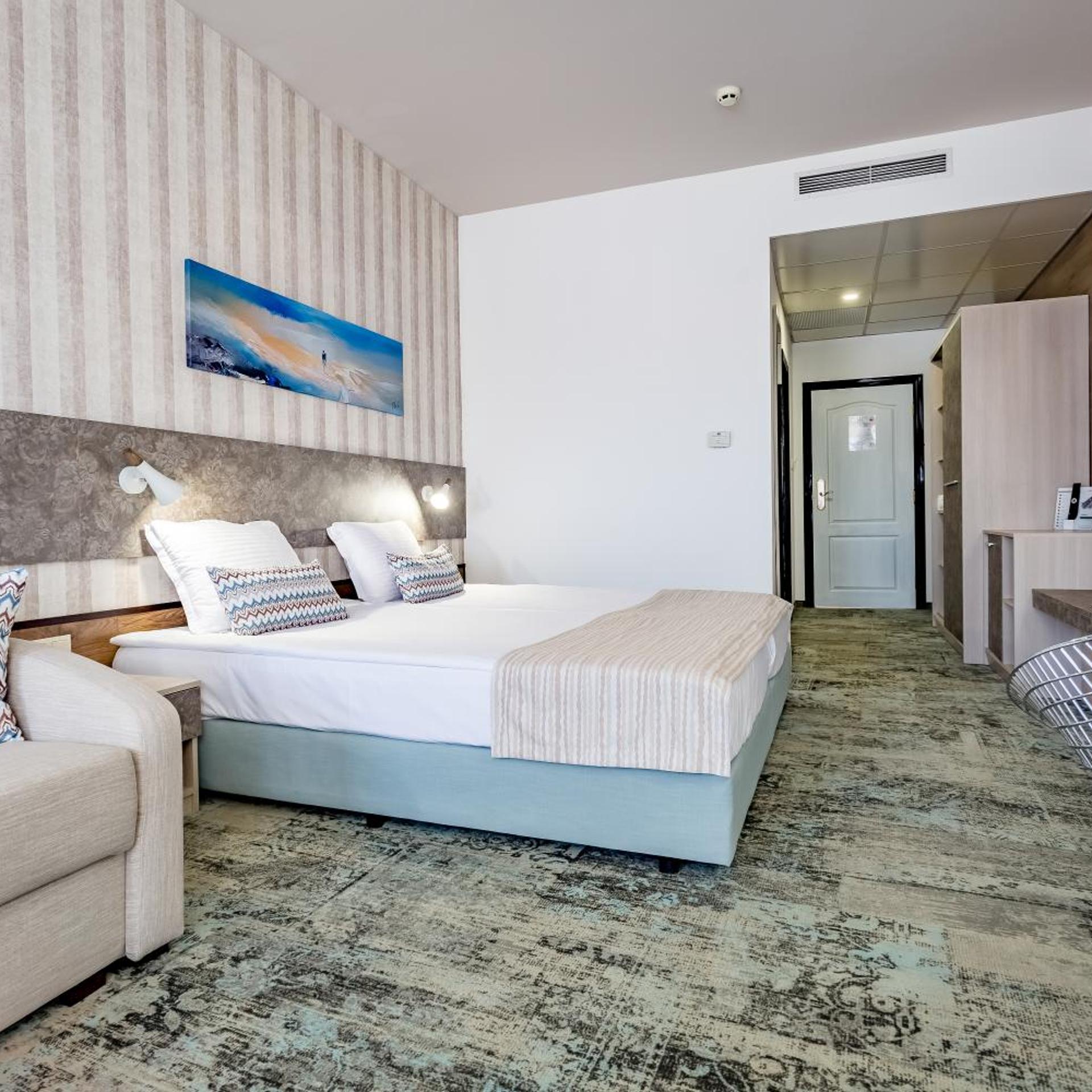 Junior Suite, Single Bed, Lateral Side Sea View، HI Hotels Imperial Resort 2/8