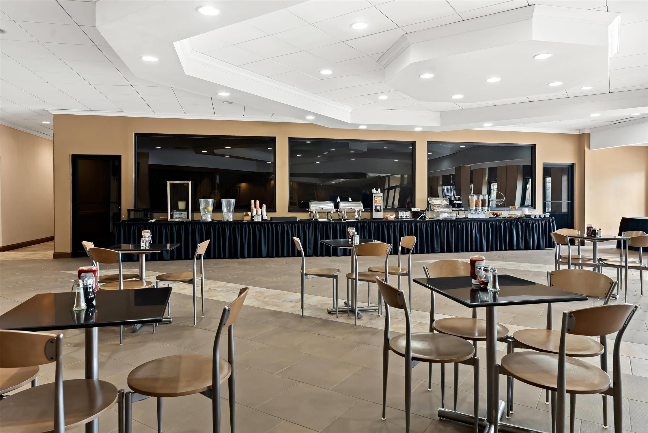 Quality Hotel Philadelphia Airport 19/27