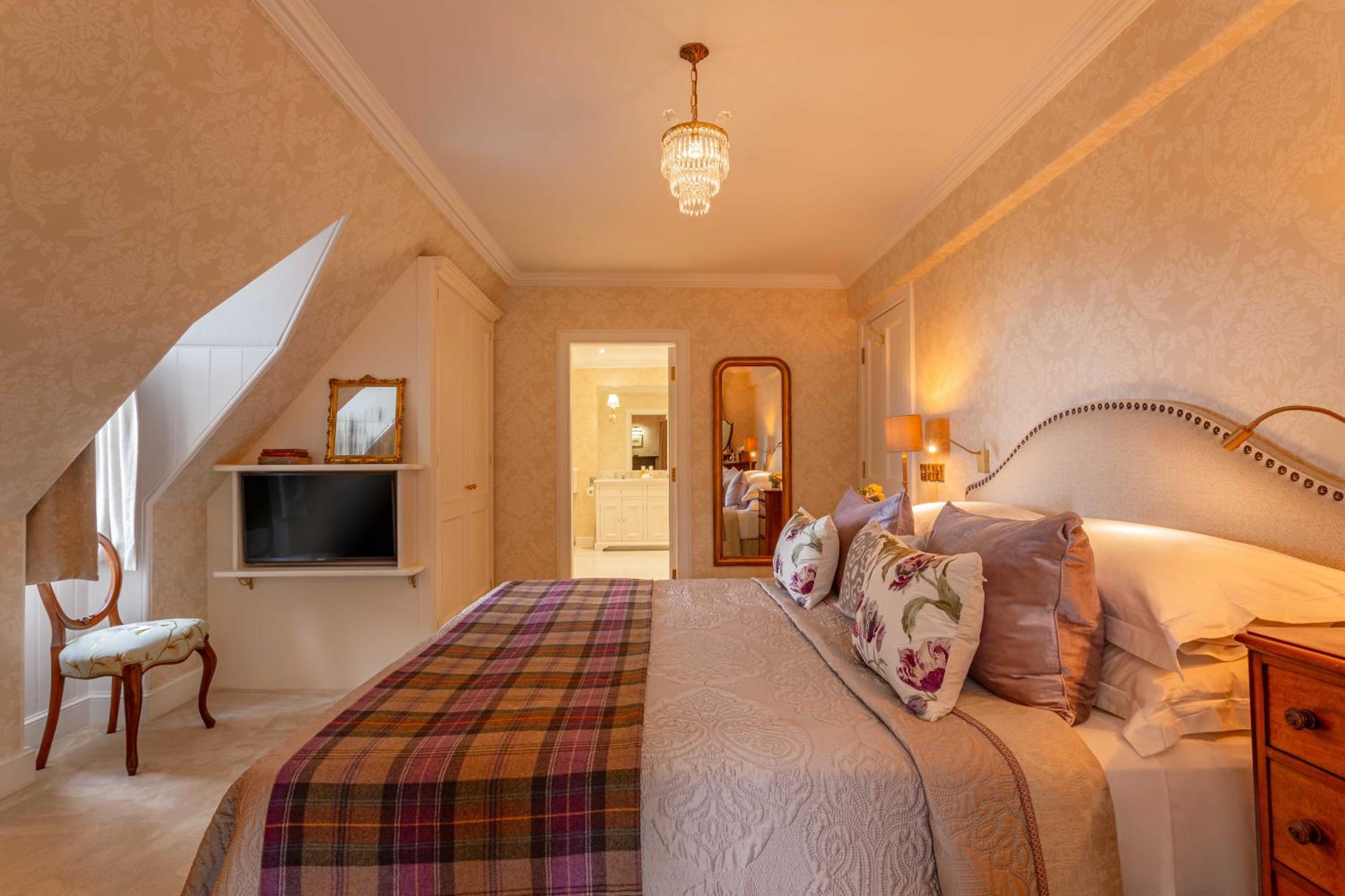 4 Bedrooms, Penthouse, Apartment