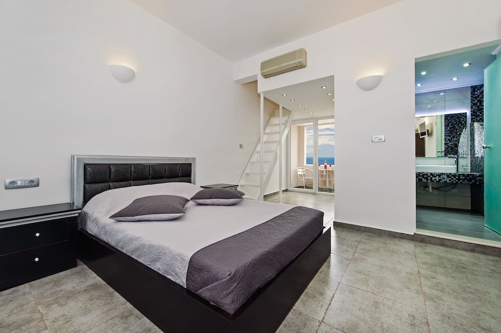 Superior, 2 Double Beds, Sea View, Two Story