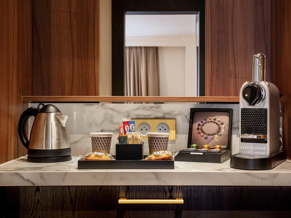 Mercure Versailles Paris Ouest 70/76