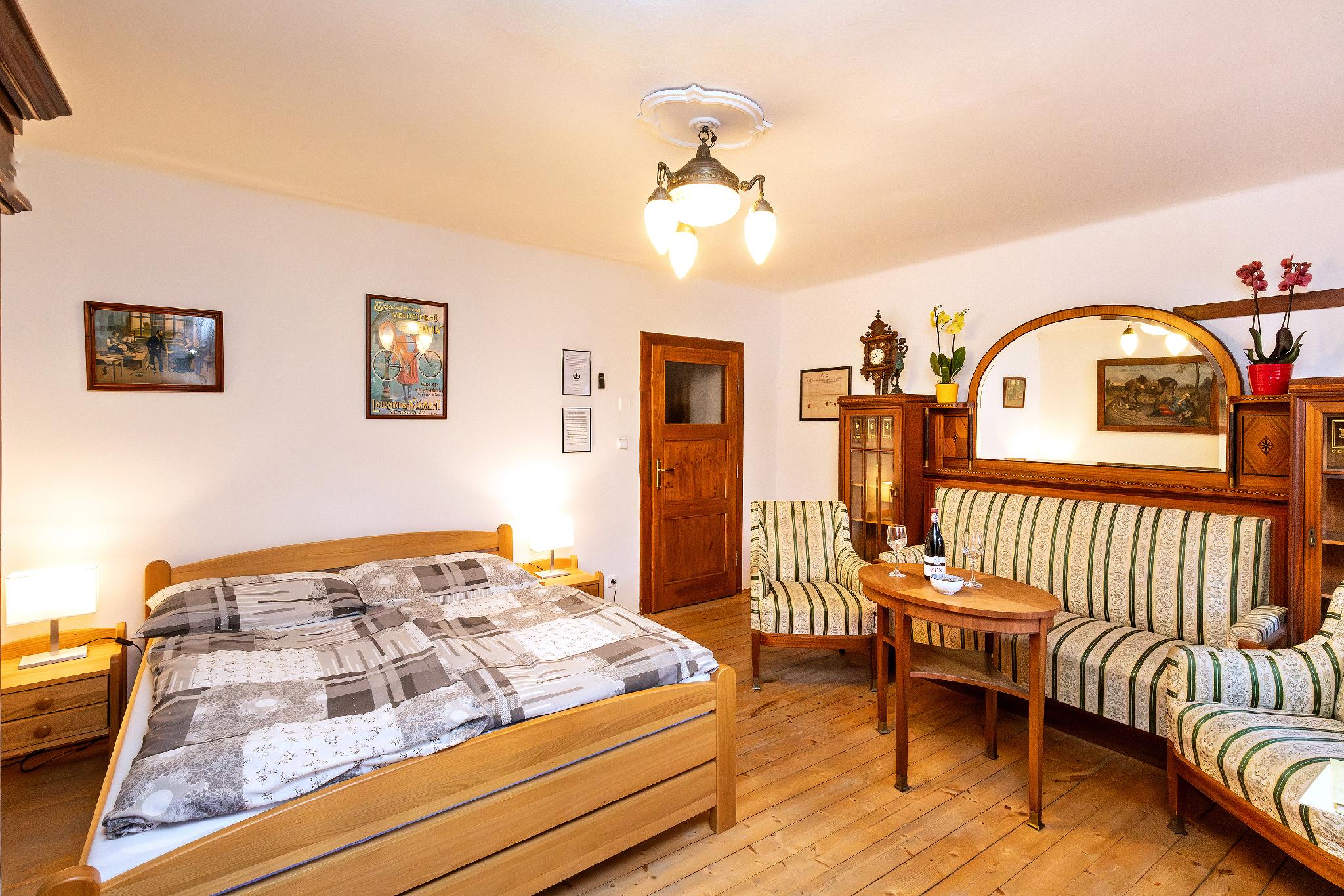 Room, 2 Double Beds, Castle View