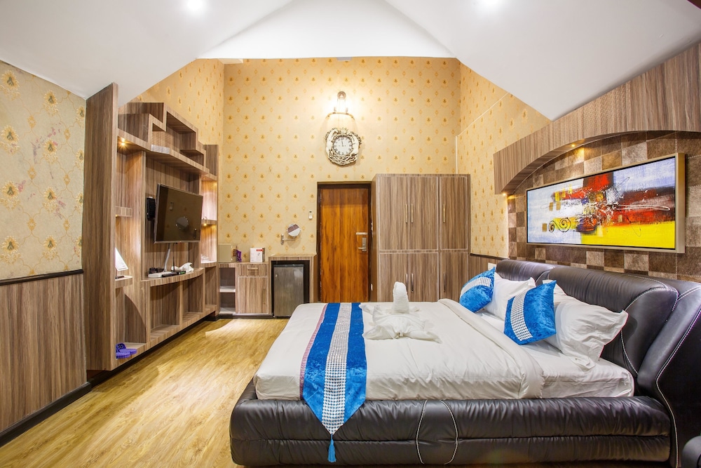 Royal Empire Boutique Hotel 10/47