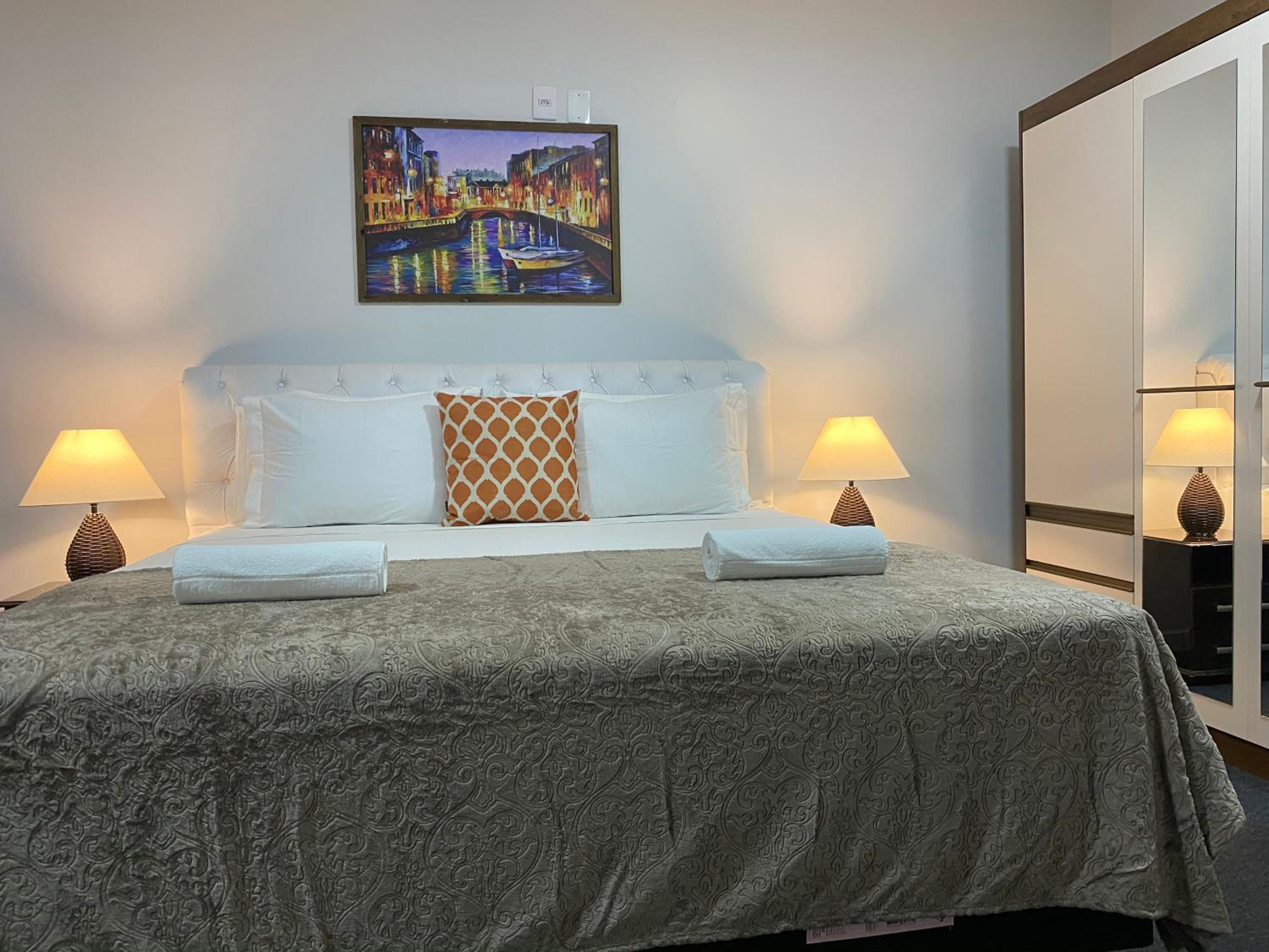 Quarto Luxo Silver 10/14