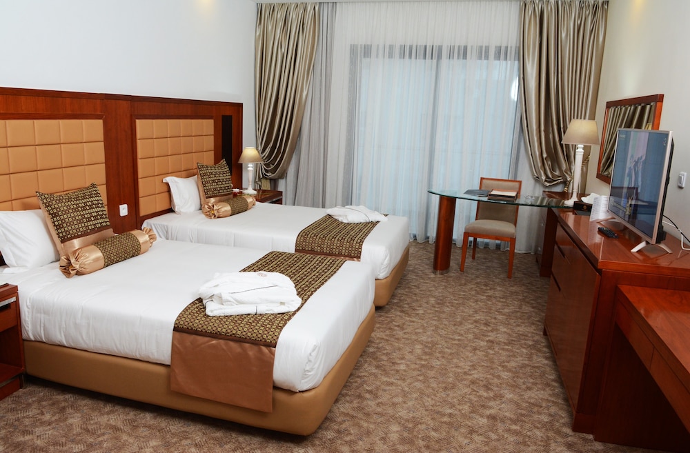 EXCLUSIVE, DOUBLE BED