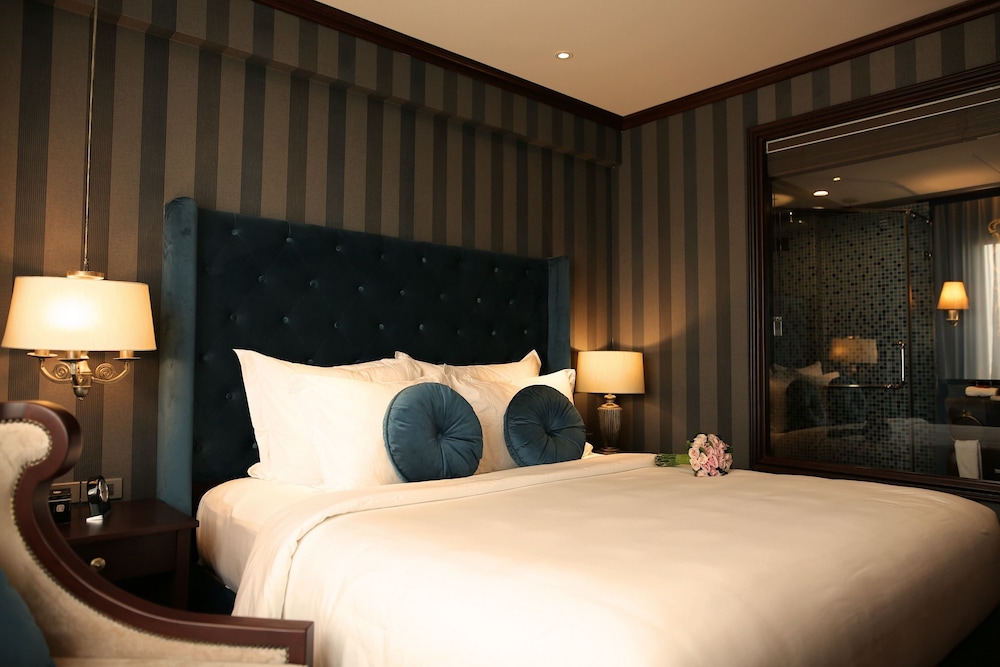 The Scarlett Boutique Hotel 22/41