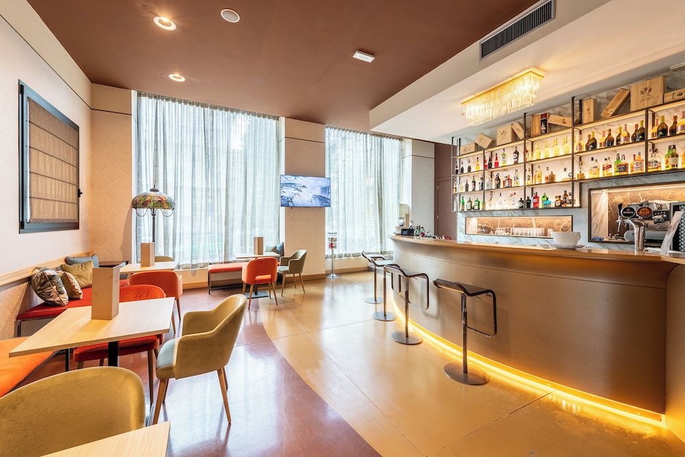 Neo Hotel 57/75