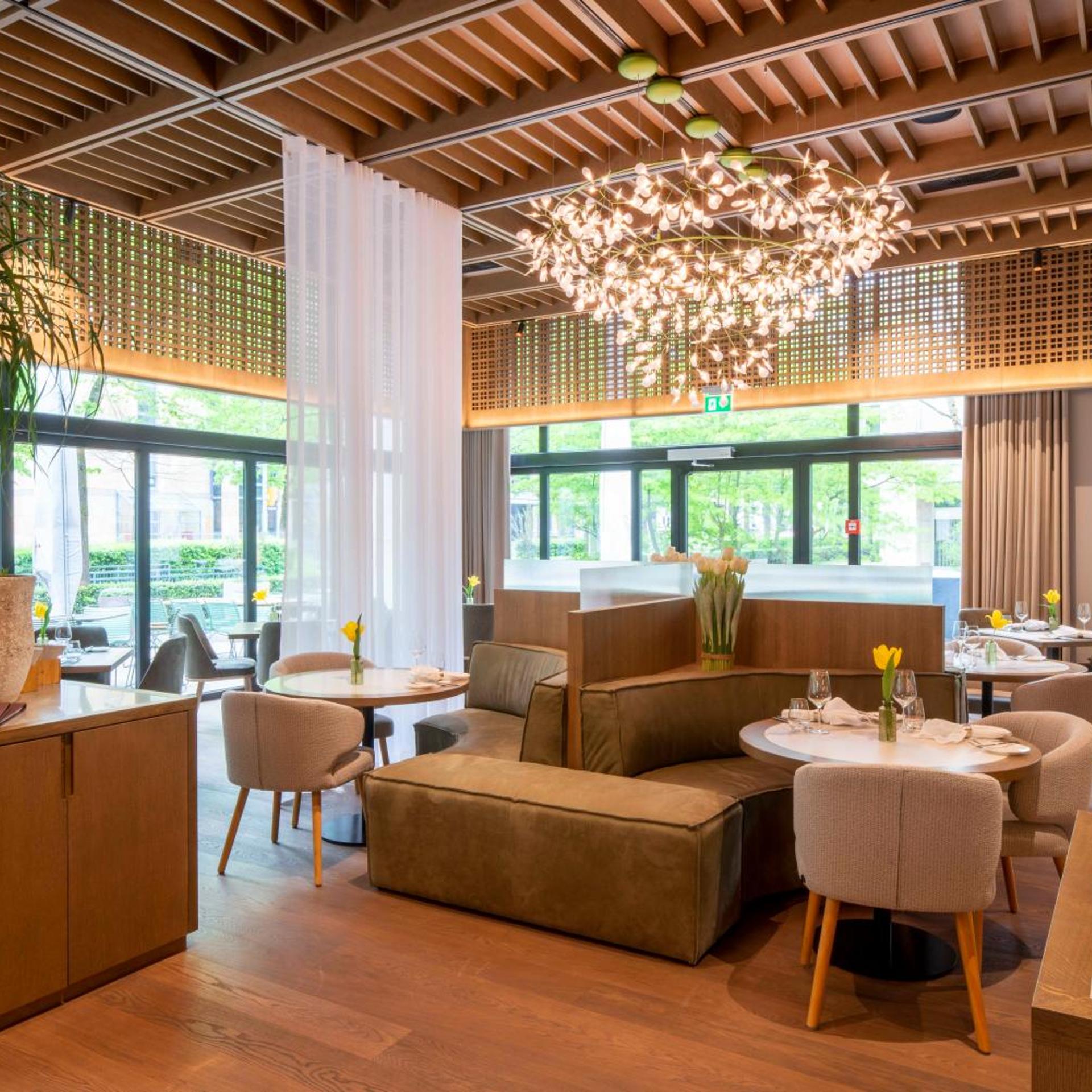 Parkhotel Zug 27/52