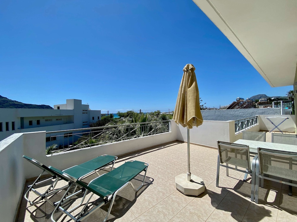 Manolis Apartments 42/72
