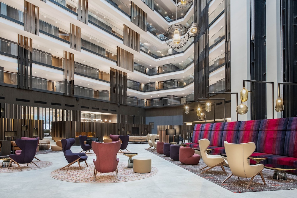 Sheraton Grand Tbilisi Metechi Palace 45/88