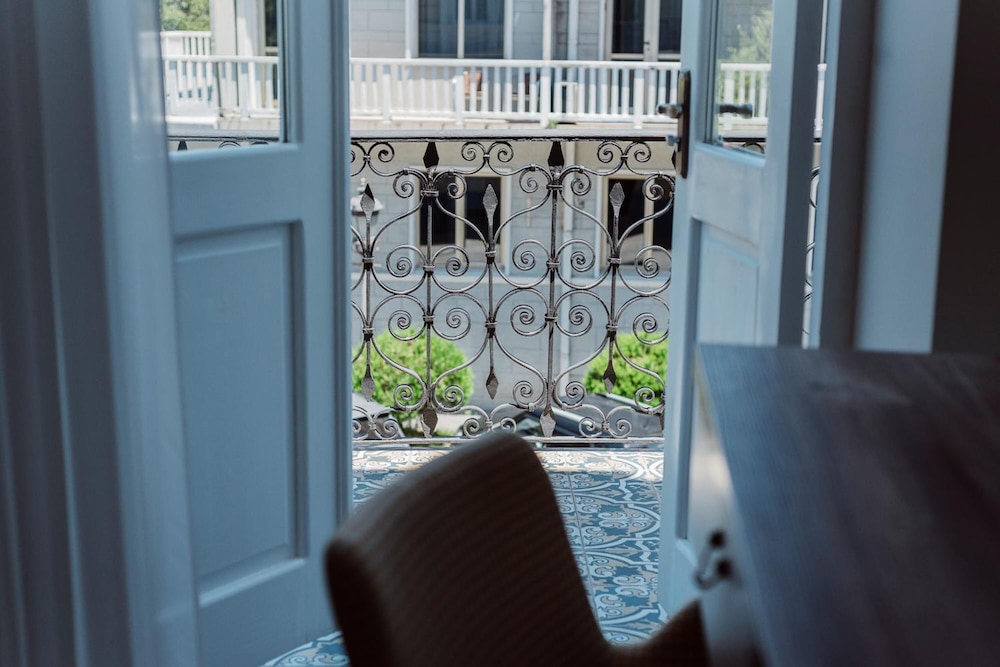 Boulevard Hotel Batumi 45/67