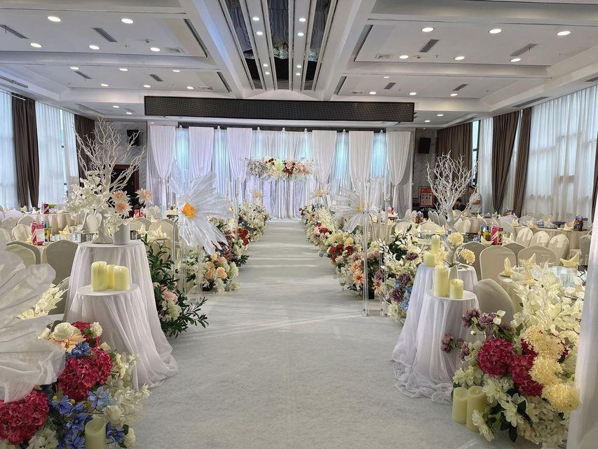 Jun Yi Kai Yue Hotel 30/32
