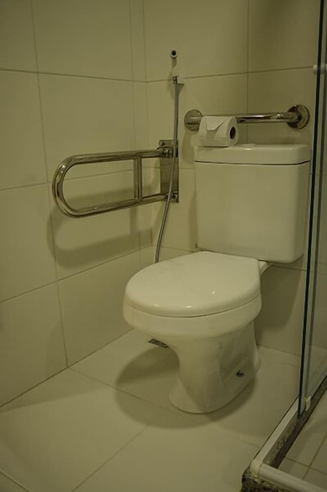 Aquarena Hotel 58/62
