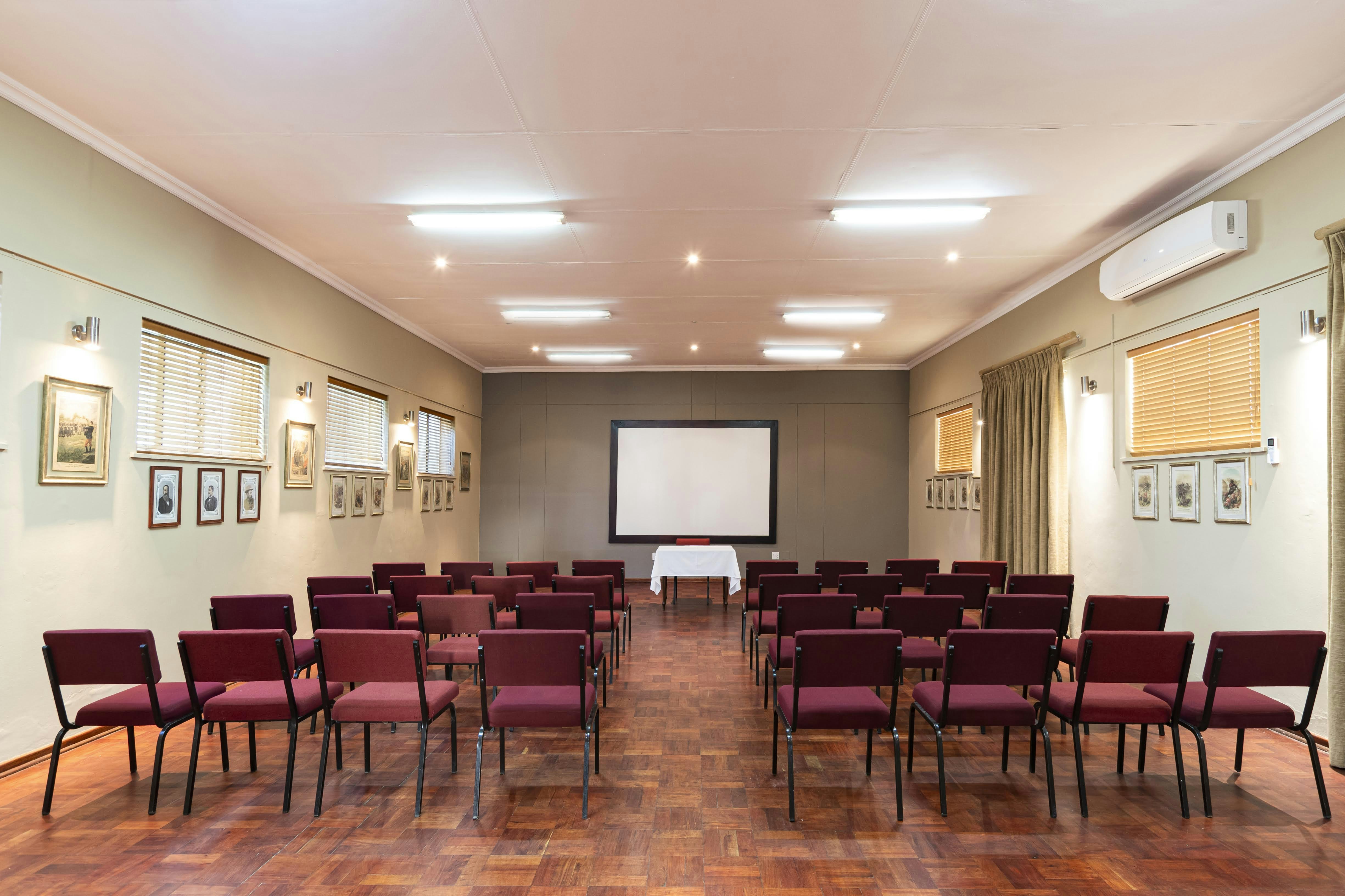 Queen's Hotel by BON Hotels 35/43
