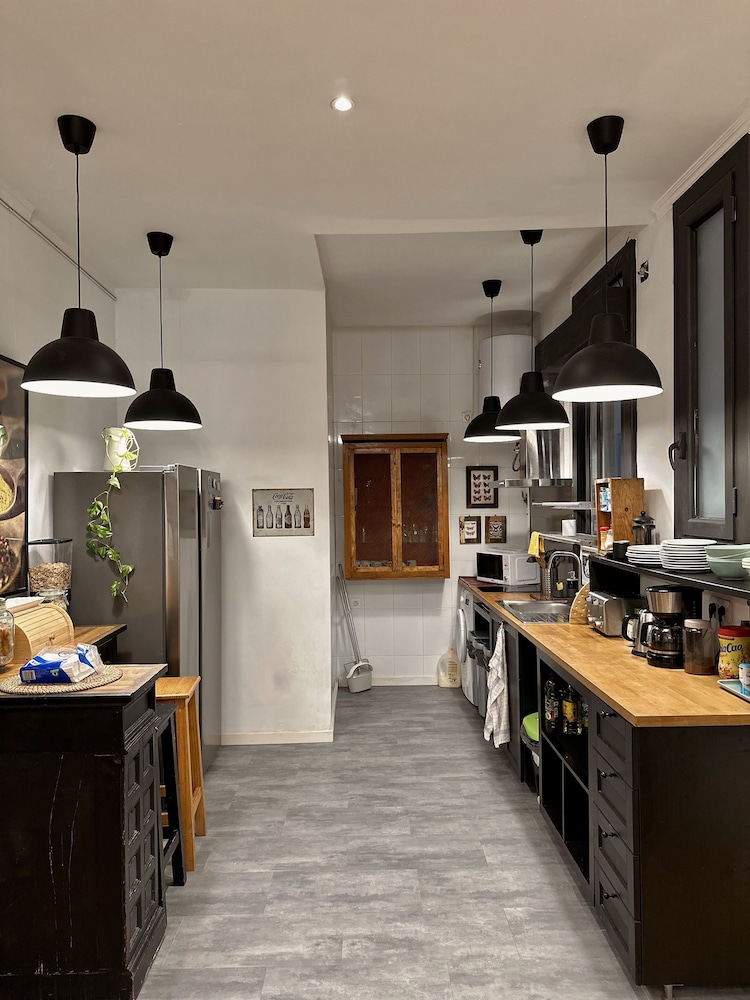 BARCELONA CENTER INN 4/50