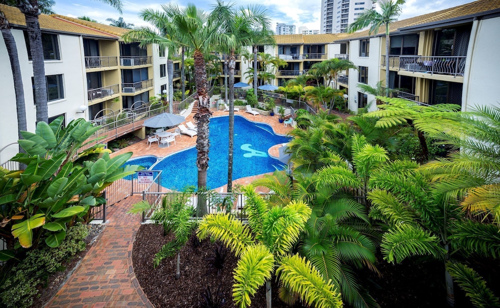 AUSSIE RESORT 42/50