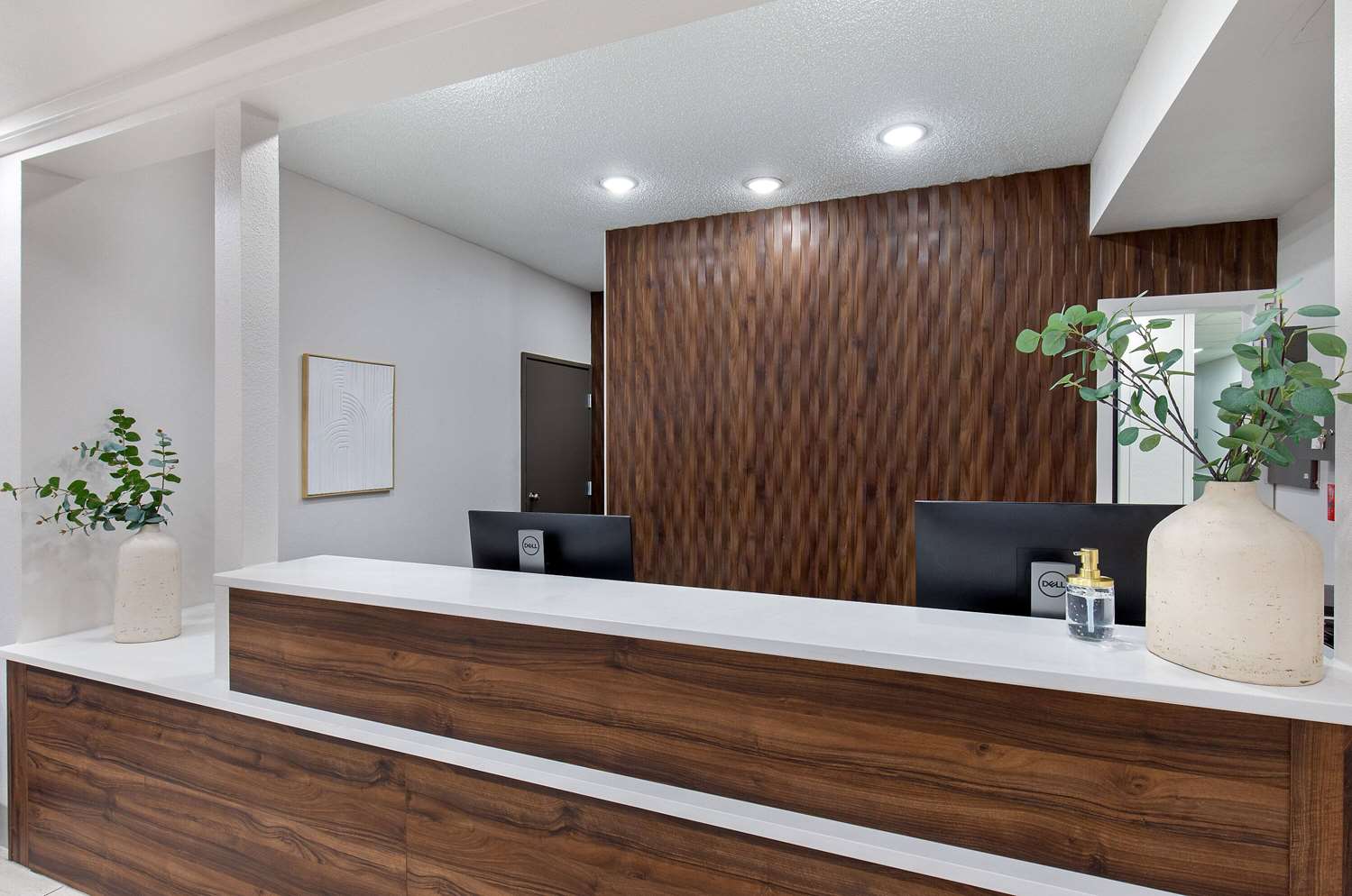 Wingate by Wyndham Hattiesburg 14/58