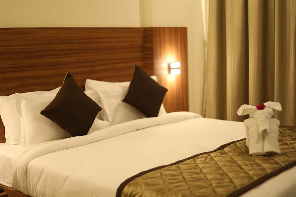 Kyriad Hotel Solapur by OTHPL 15/36