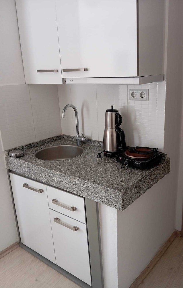 Parla Apart Otel 47/48