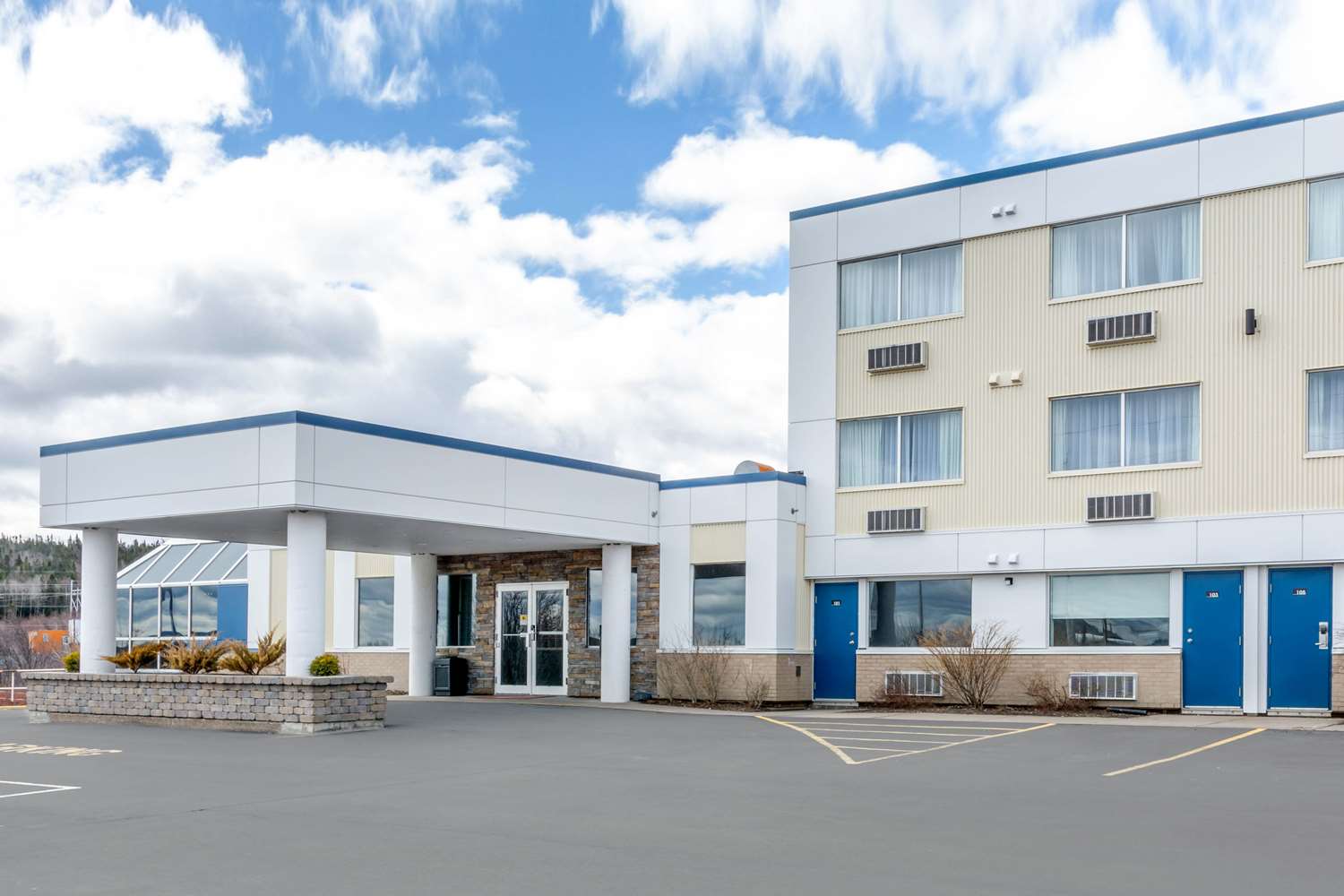 Quality Hotel Clarenville 2/21