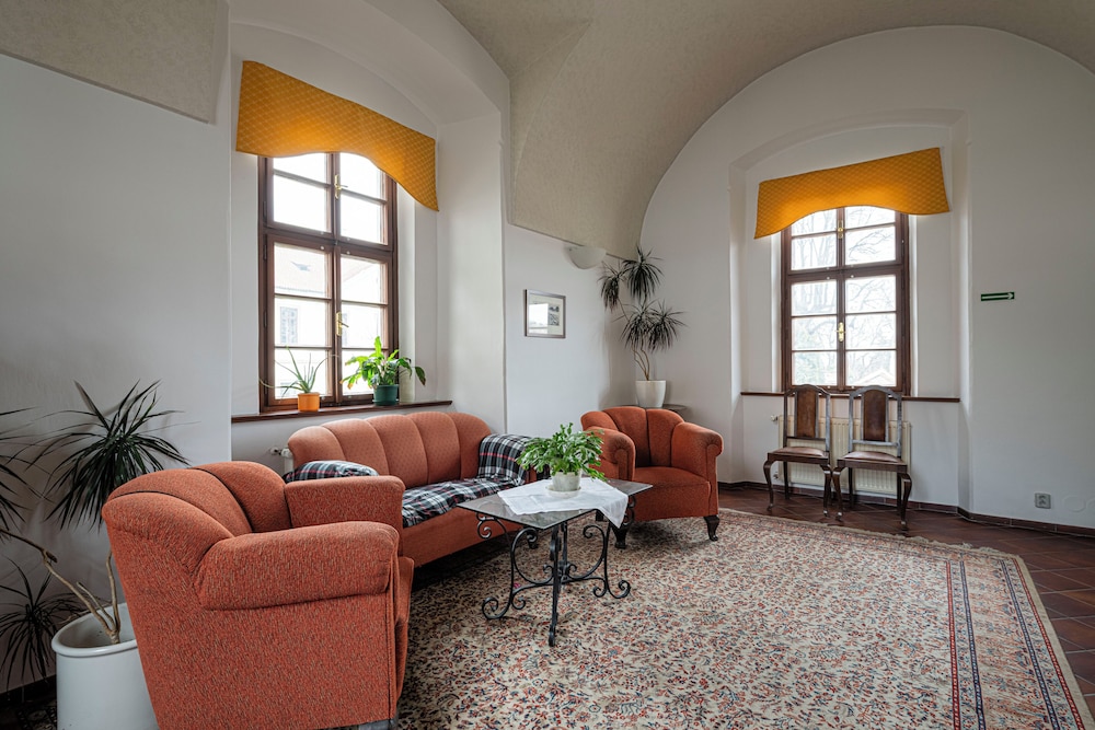 Hotel Adalbert 44/69
