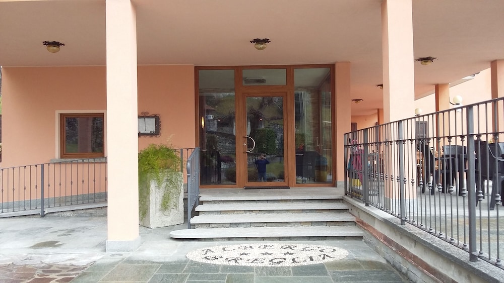 Albergo Breglia 26/64