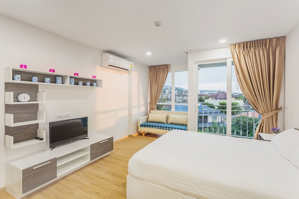 Condo in Kata in Ozone - A519 10/26