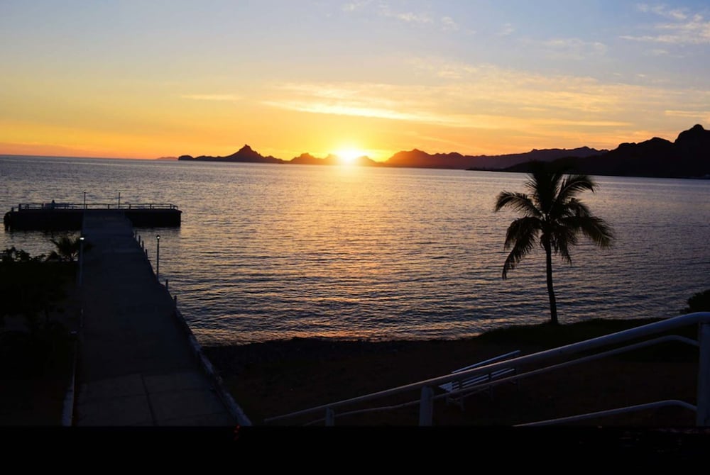 Hotel Playa De Cortes 48/61