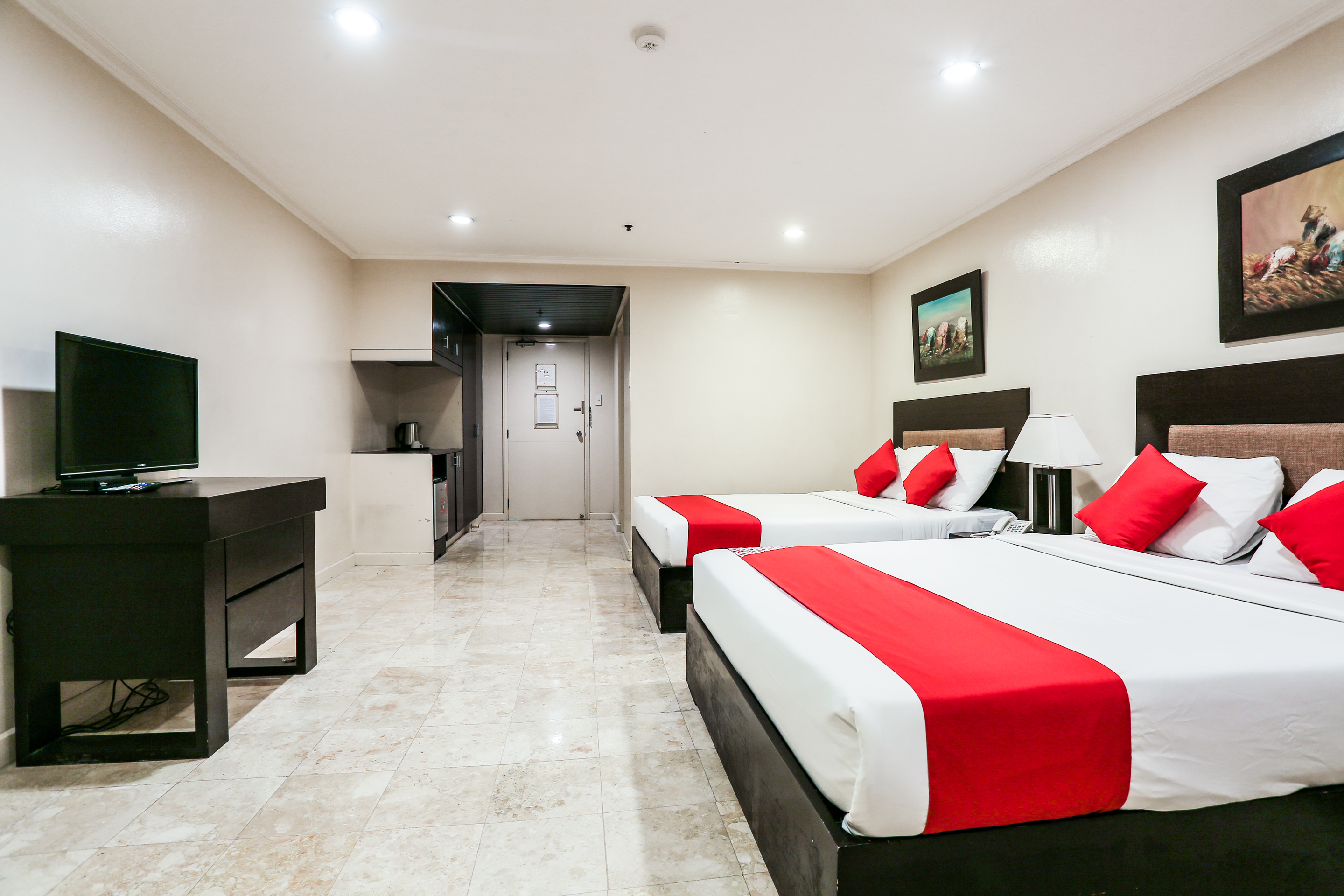 Paragon Tower Hotel 28/50