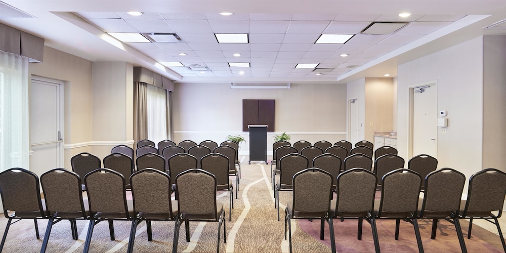 Hilton Garden Inn Charlotte North 45/51