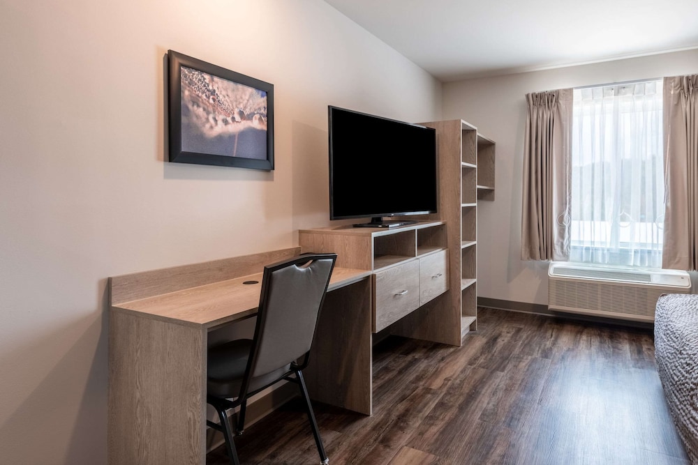 WoodSpring Suites Greensboro - High Point North 39/51