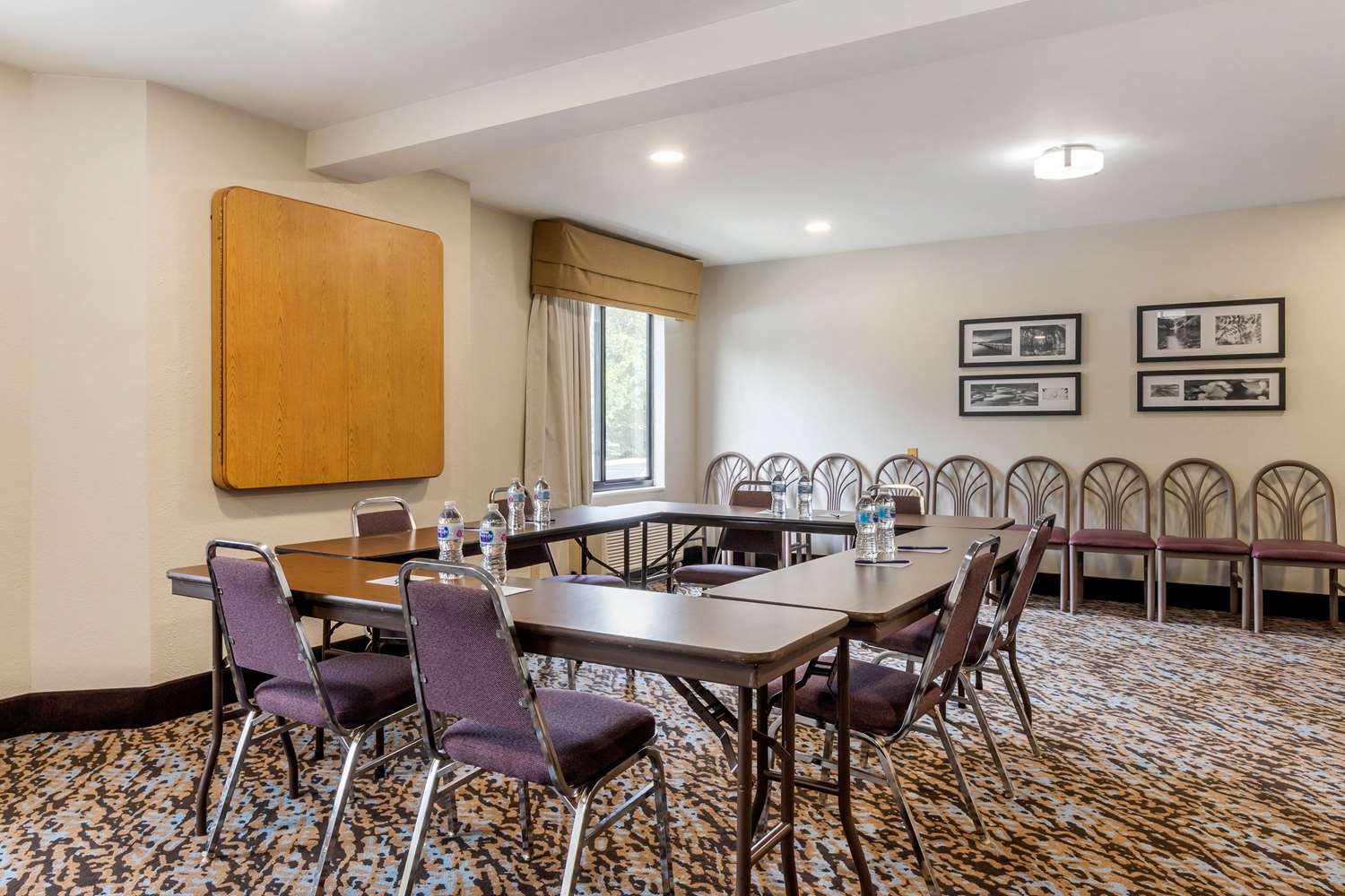 Sleep Inn & Suites Johnson City 25/31
