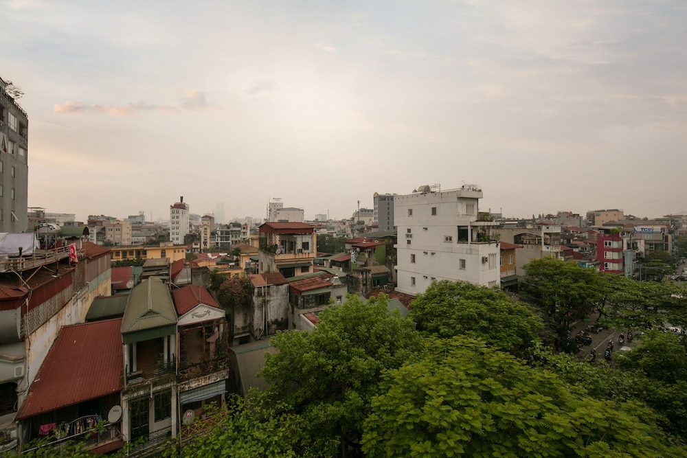 Hanoi Aria Central Hotel & Spa 31/34