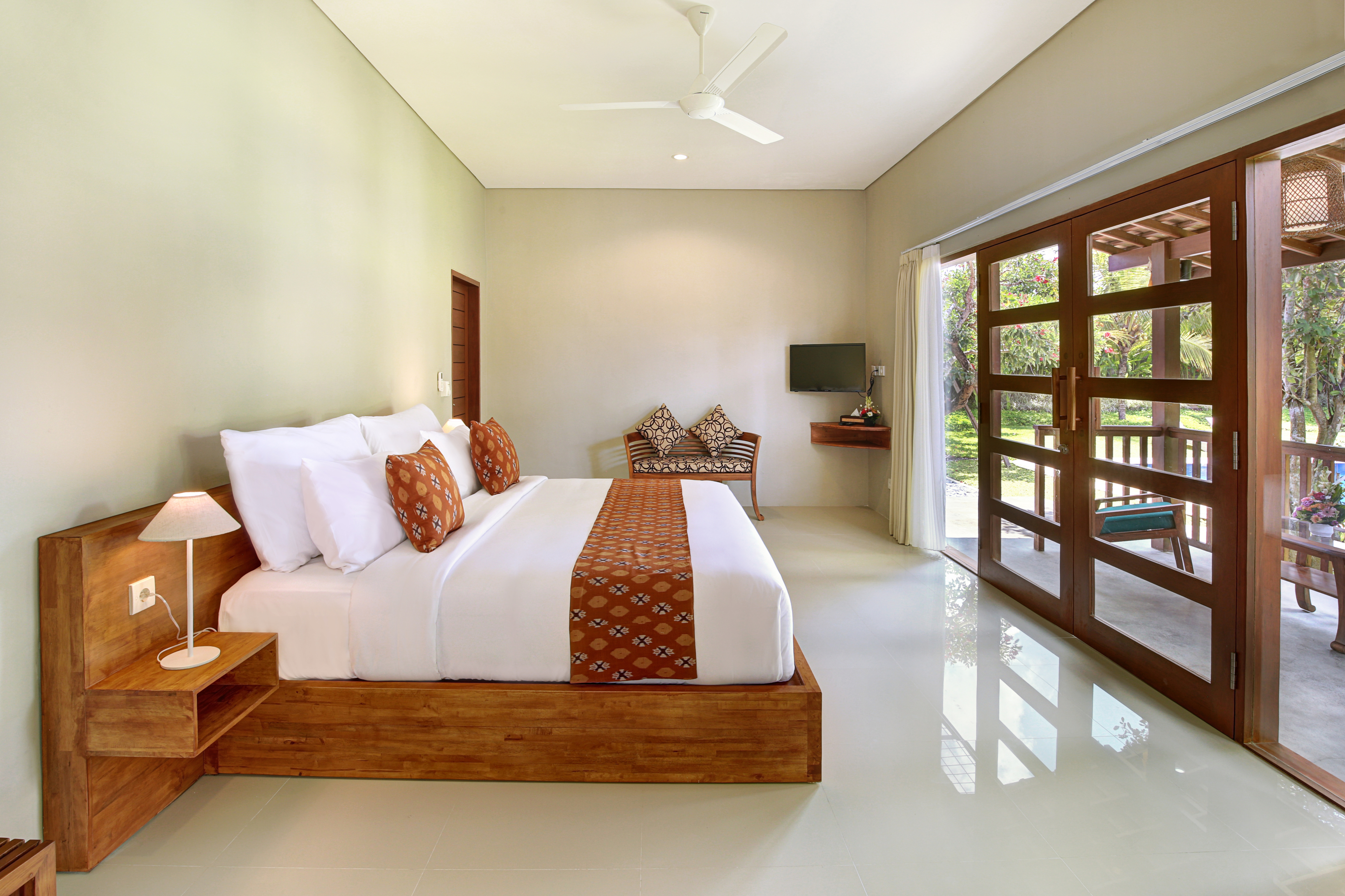 4 Bedrooms, Pool, Villa