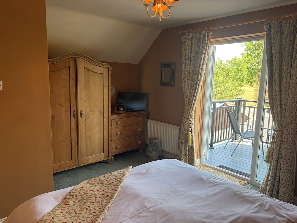 Hunters Rest Inn 9/50