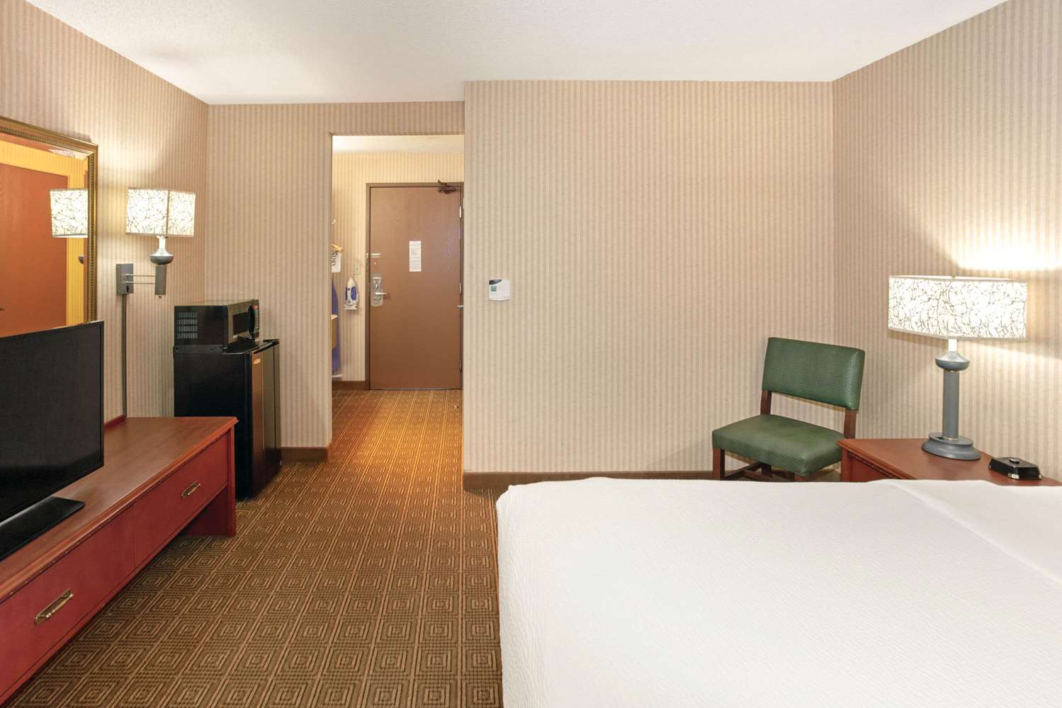 La Quinta Inn Suites By Wyndham Stevens Point 10/24