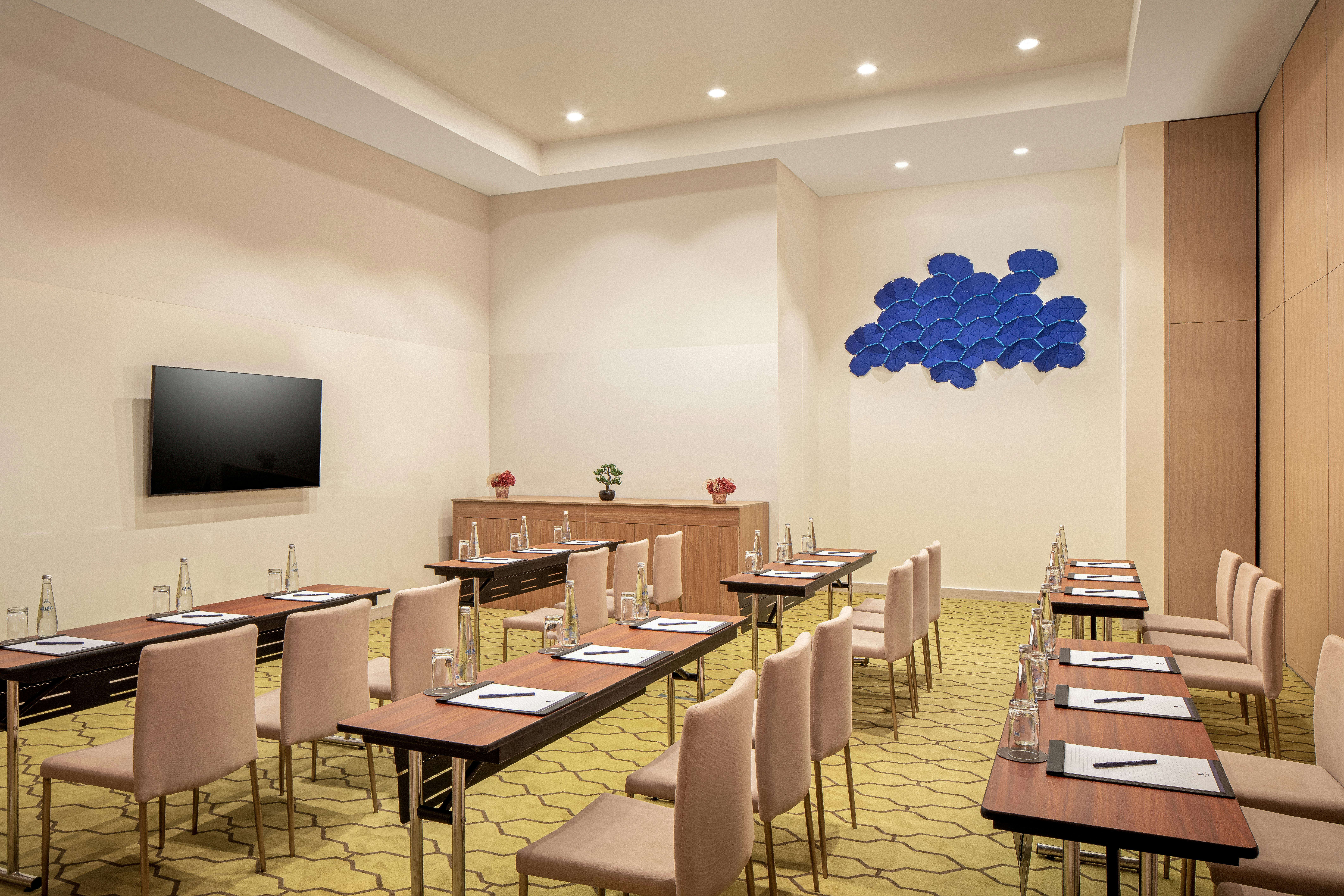 DoubleTree by Hilton Fujairah City 45/47