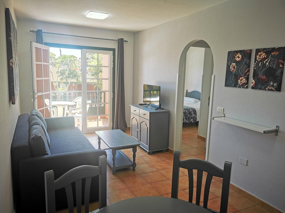 Apartamentos Oasis San Antonio 40/53