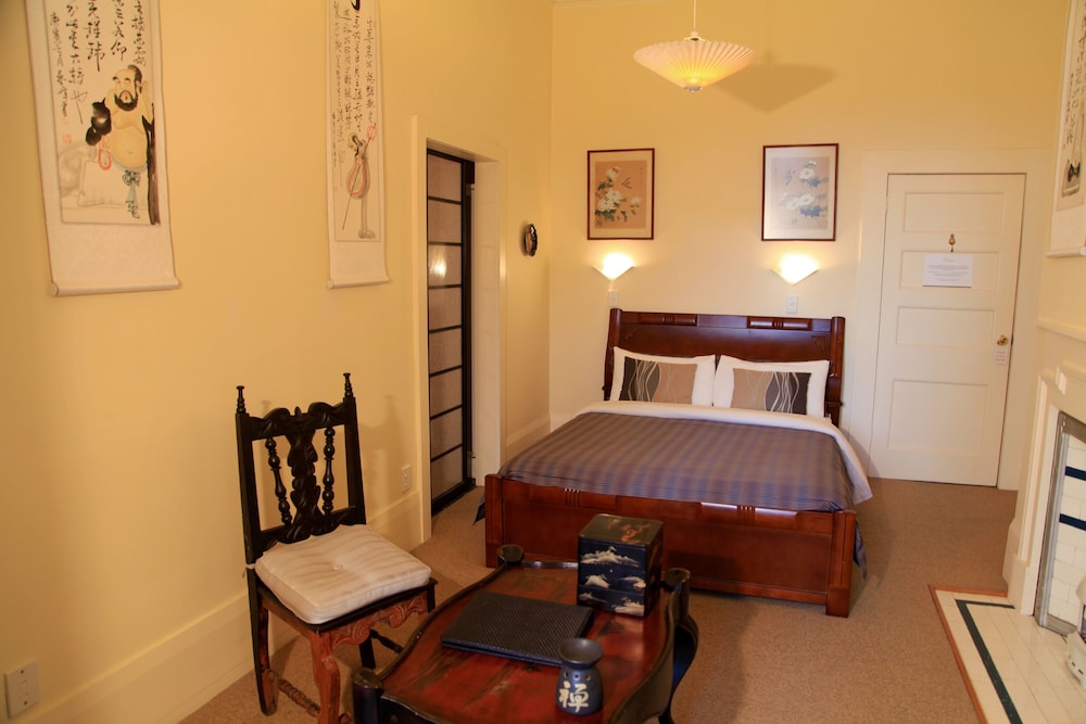 The Devereux Boutique Hotel 51/69